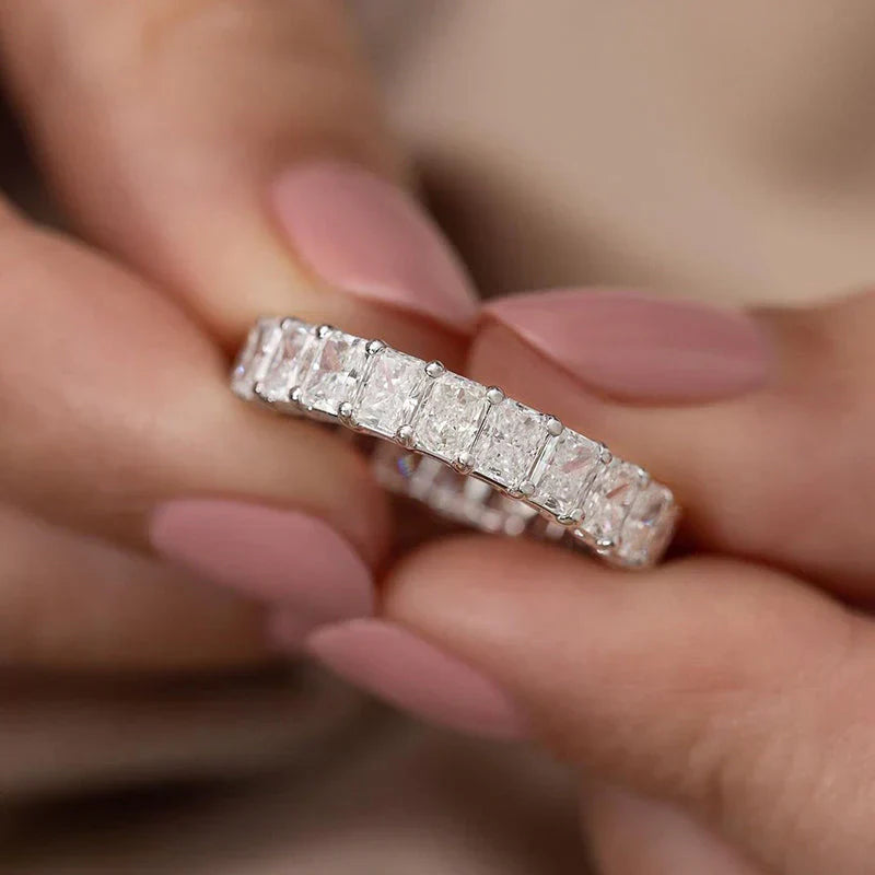 Faustina Beltrami Ring | White Gold