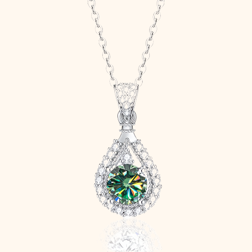 Alindra Voselle Necklace | White Gold